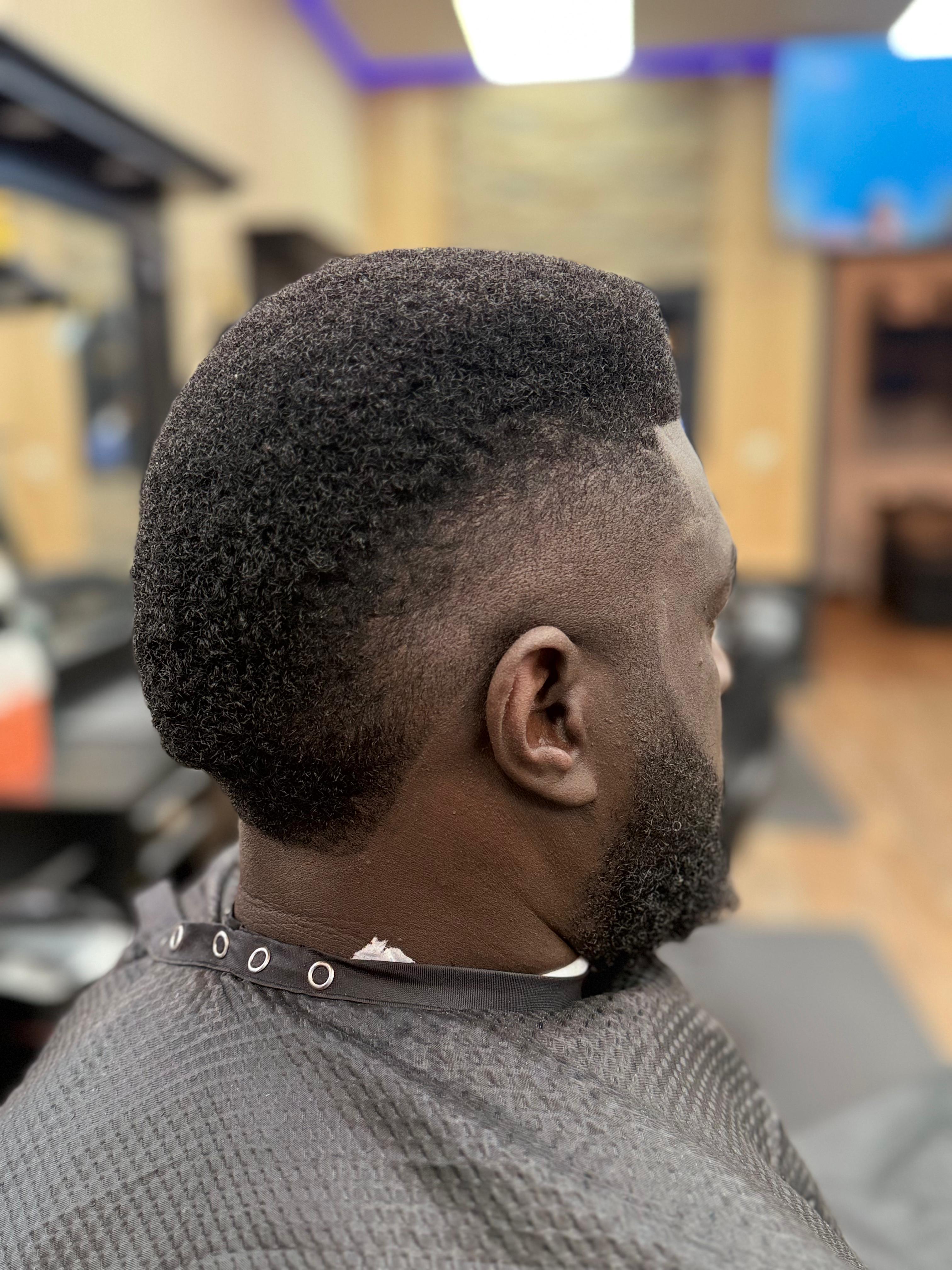Low fade with clean lineup.